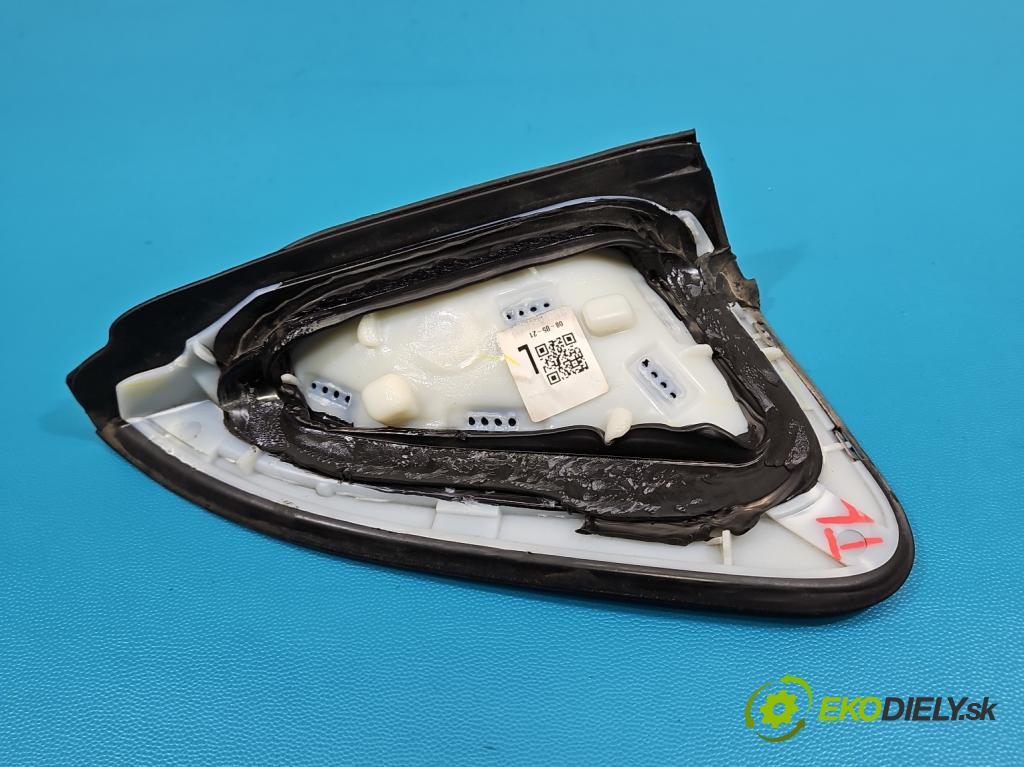 Renault Clio V 2019- 1.0 91 KM automatic 67 kW 999 cm3 5- kryt plast