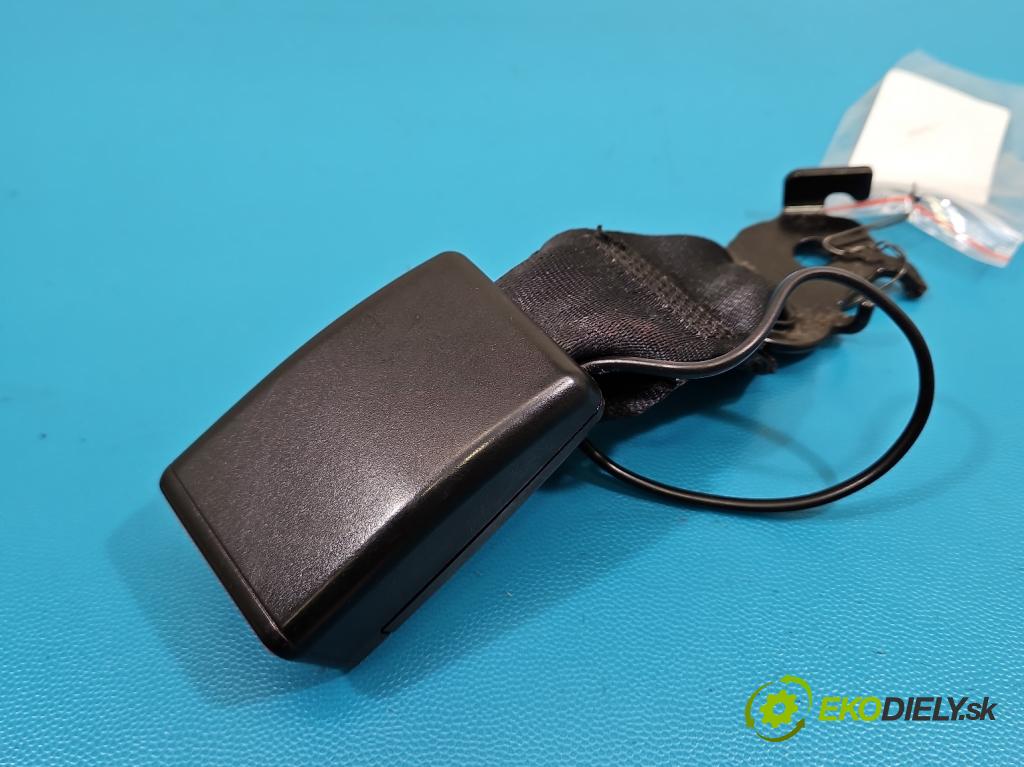 Renault Clio V 2019- 1.0 91KM automatic 67 kW 999 cm3 5- stěna bezpečnost zadní pravý 878164678R