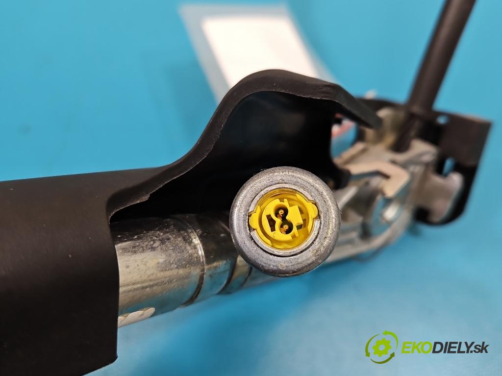 Renault Clio V 2019- 1.0 91 KM automatic 67 kW 999 cm3 5- pas bezpečnosť: predné pravý 878168815R