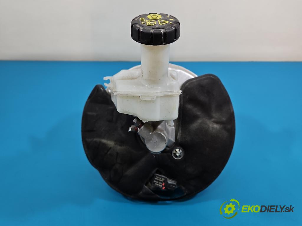 Renault Clio V 2019- 1.0 91 KM automatic 67 kW 999 cm3 5- servo brzdové 472109156RT