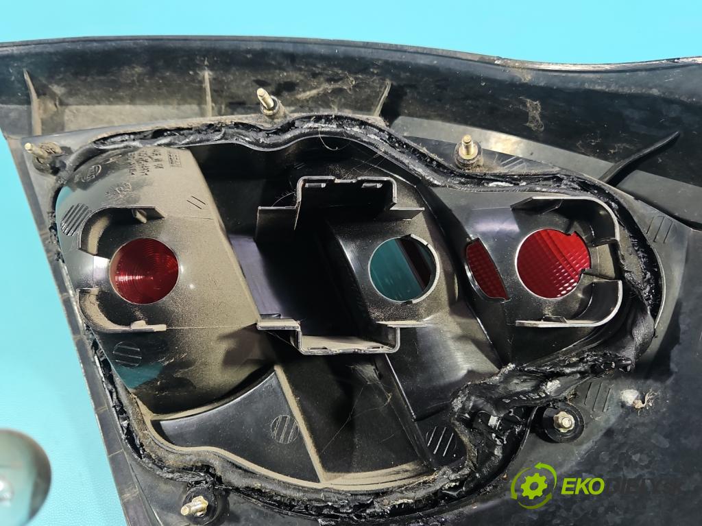 Nissan Almera N16 2000-2006 1.5 16V 90 HP manual 66 kW 1498 cm3 3- svetlo / reflektor zadné ľavé  (Kľučka dverí ostatné)