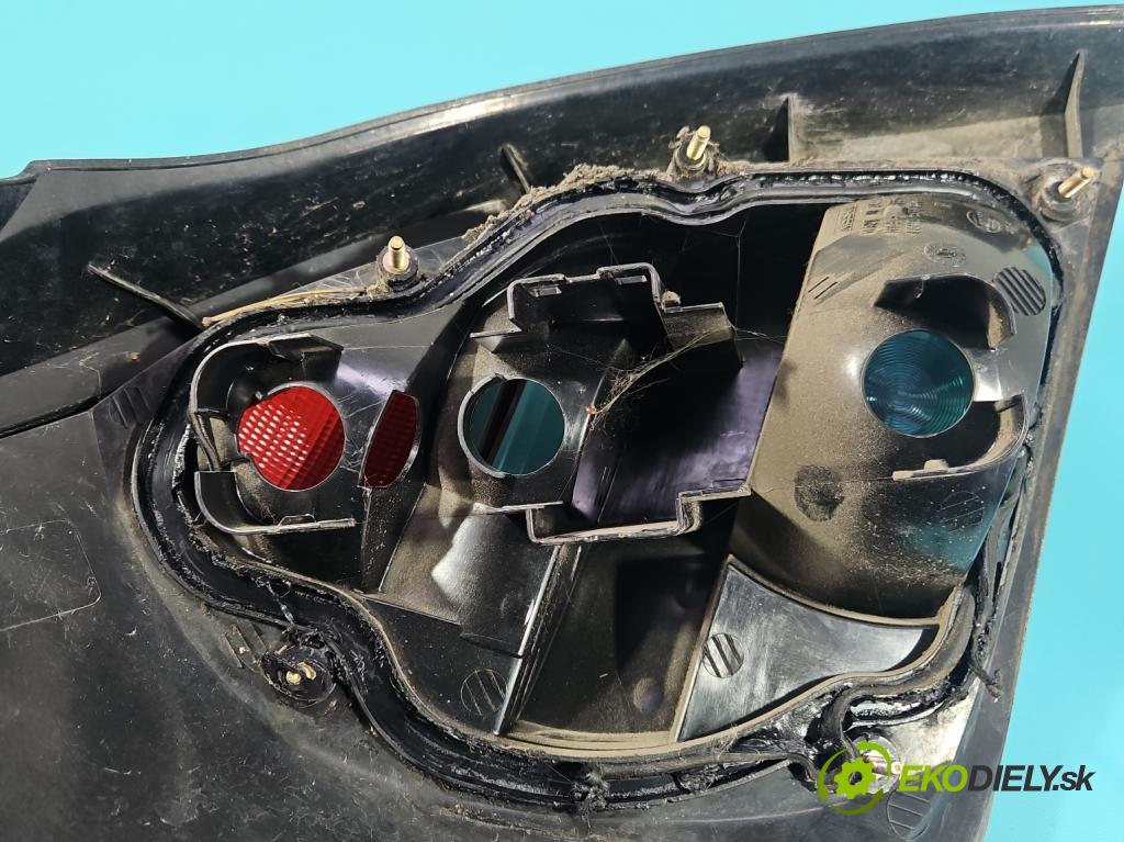 Nissan Almera N16 2000-2006 1.5 16V 90 HP manual 66 kW 1498 cm3 3- svetlo / reflektor zadné pravé  (Kľučka dverí ostatné)