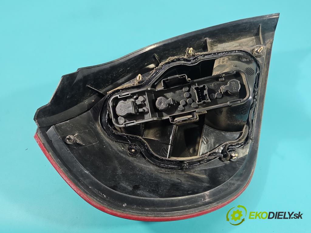 Nissan Almera N16 2000-2006 1.5 16V 90 HP manual 66 kW 1498 cm3 3- svetlo / reflektor zadné pravé  (Kľučka dverí ostatné)