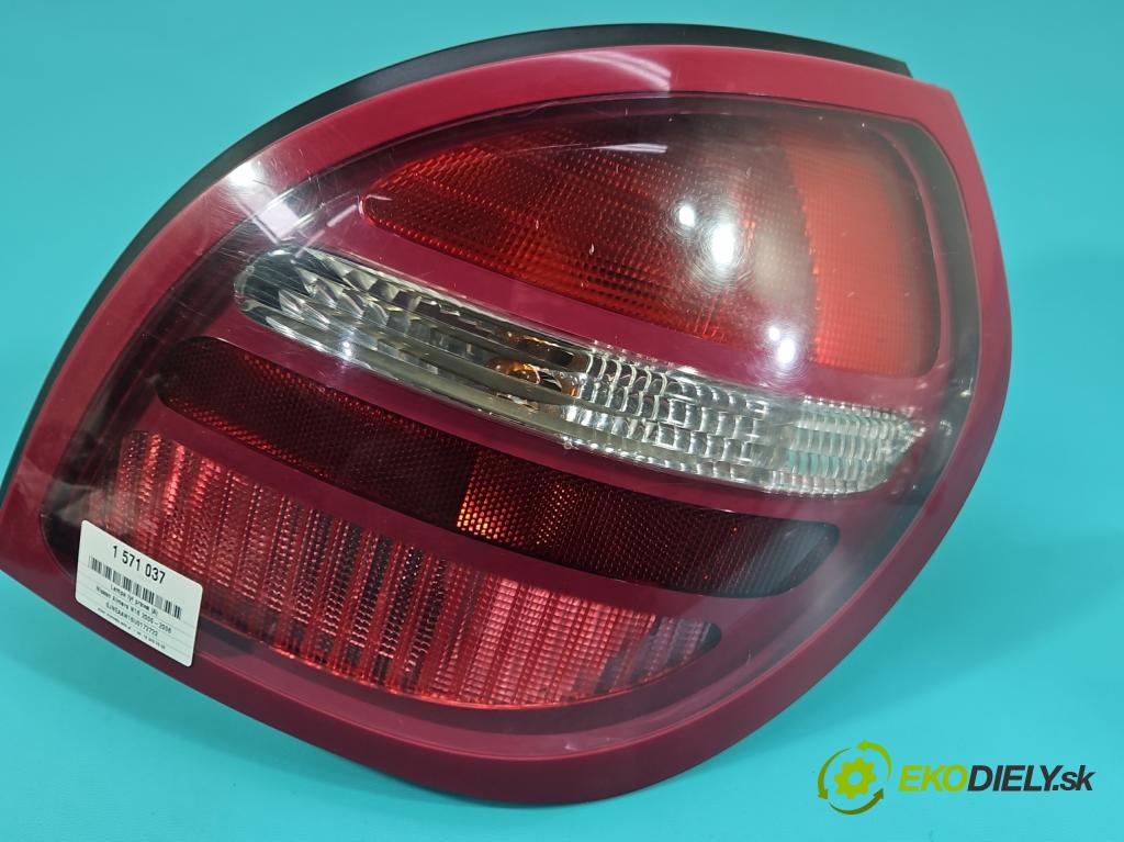 Nissan Almera N16 2000-2006 1.5 16V 90 HP manual 66 kW 1498 cm3 3- svetlo / reflektor zadné pravé  (Kľučka dverí ostatné)