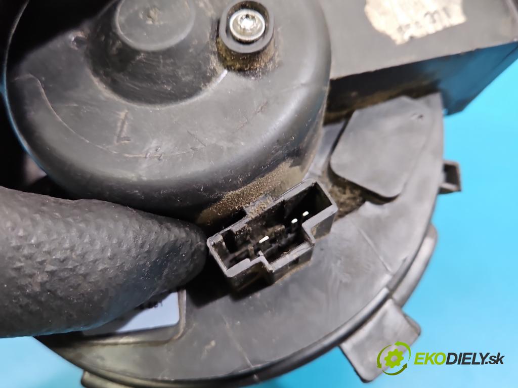 Citroen Xsara Picasso 1.8 16V 116 HP manual 85 kW 1749 cm3 5- ventilátor vzduchu