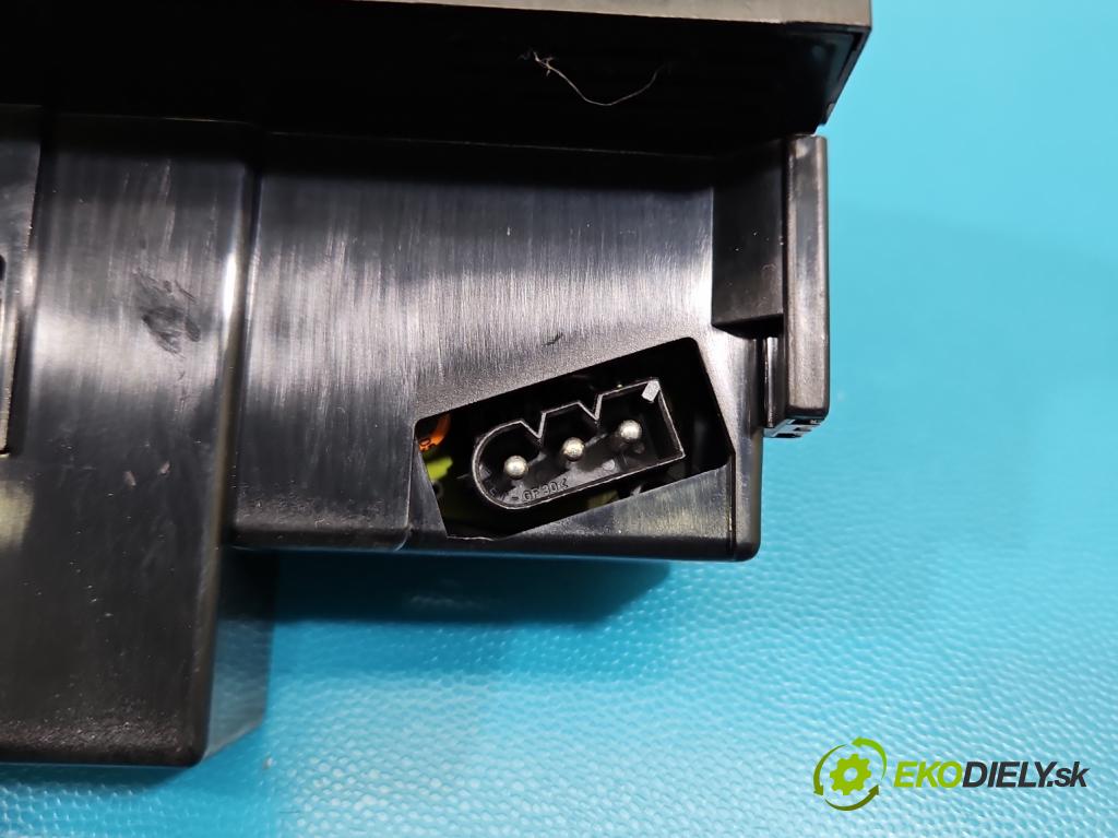 Bmw 5 E39 1996-2003 2.5 R6 170 hp automatic 125 kW 2494 cm3 4- palubní deska panel topení 8377546