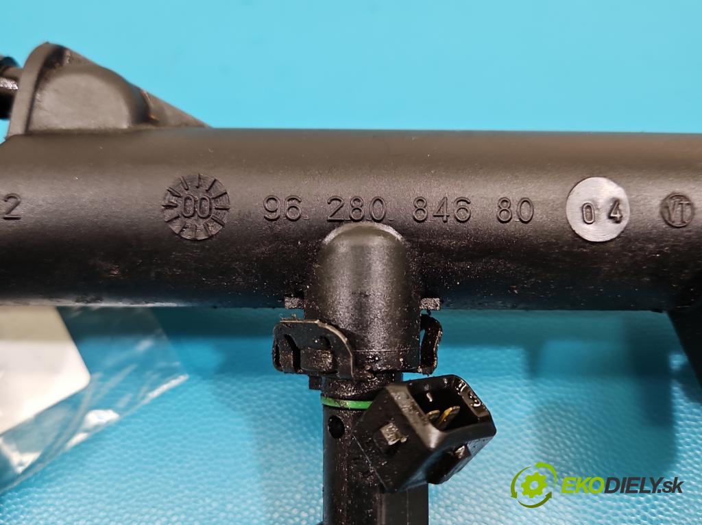 Citroen Xsara Picasso 1.8 16V 116 HP manual 85 kW 1749 cm3 5- vstrek 01F005A (Vstrekovač paliva)