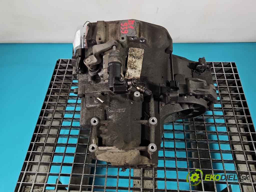 Nissan Almera N16 2000-2006 1.5 16V 90 hp manual 66 kW 1498 cm3 3- převodovka stupňová manual 4M40