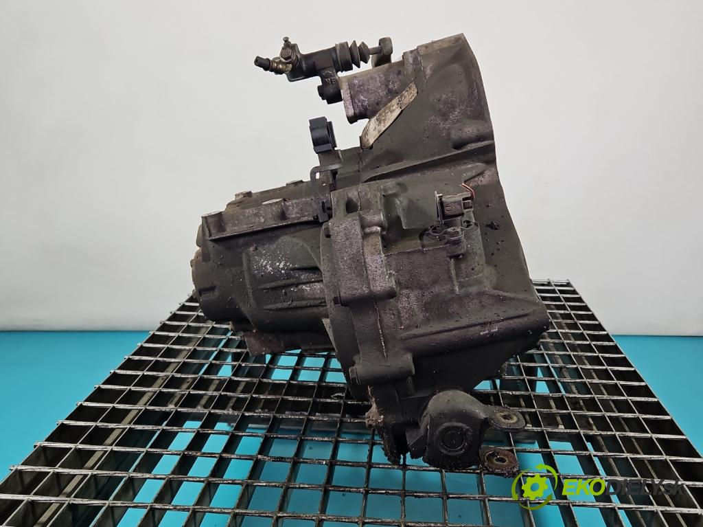 Nissan Almera N16 2000-2006 1.5 16V 90 hp manual 66 kW 1498 cm3 3- převodovka stupňová manual 4M40