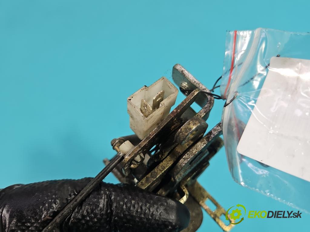 Mercedes Vito W638 1996-2003 2.2 cdi 102 HP manual 75 kW 2148 cm3 5- zámok kufrové dvere zadné