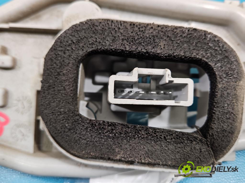 Citroen Berlingo II 2008-2018 1.6 hdi 90 hp manual 66 kW 1560 cm3 5- světlo zadní pravé  (Klika dveří ostatní)