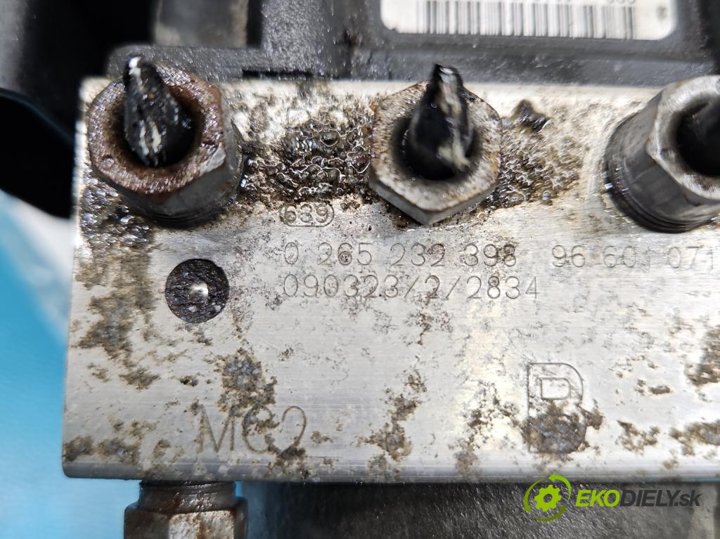 Citroen Berlingo II 2008-2018 1.6 hdi 90 hp manual 66 kW 1560 cm3 5- čerpadlo abs 0265800861 (Pumpa ABS)