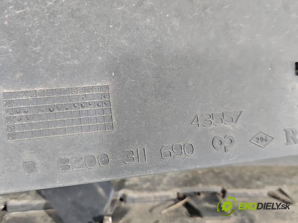 Renault Modus 1.6 16V 88 HP manual 65 kW 1598 cm3 5- nárazník predné  (Kľučka dverí ostatné)