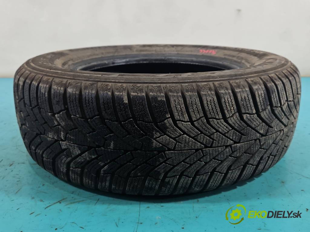 Bmw 5 E39 1996-2003 2.5 R6 170 hp automatic 125 kW 2494 cm3 4- pneumatiky: Zima 1