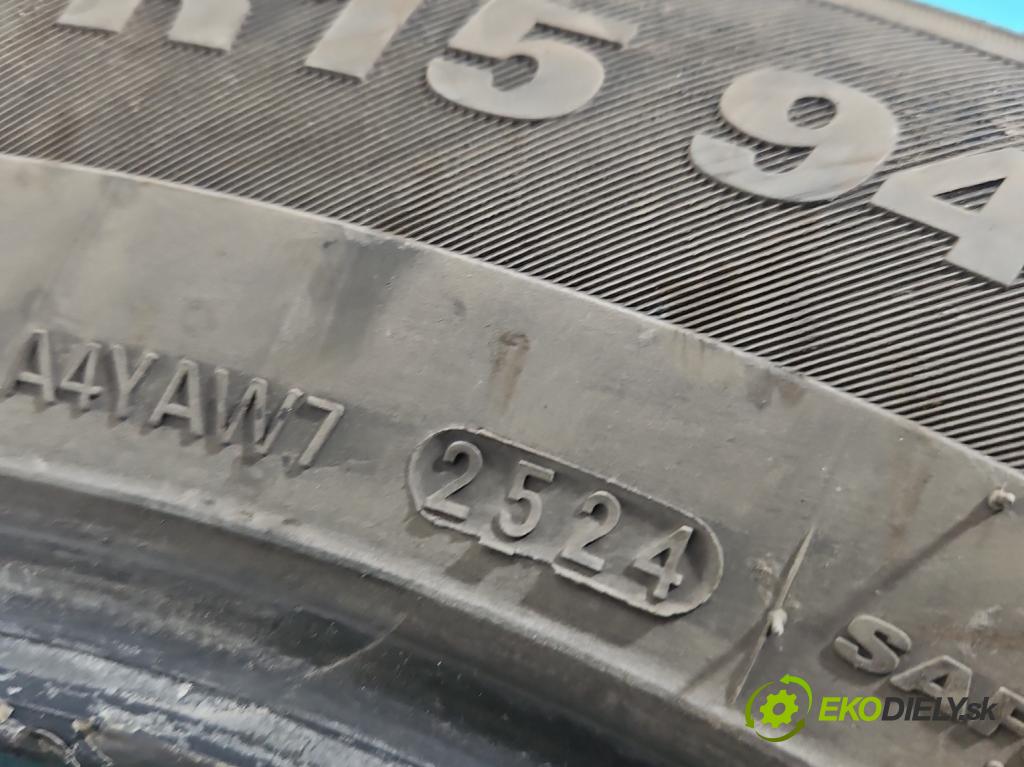 Bmw 5 E39 1996-2003 2.5 R6 170 hp automatic 125 kW 2494 cm3 4- pneumatiky: Zima 1