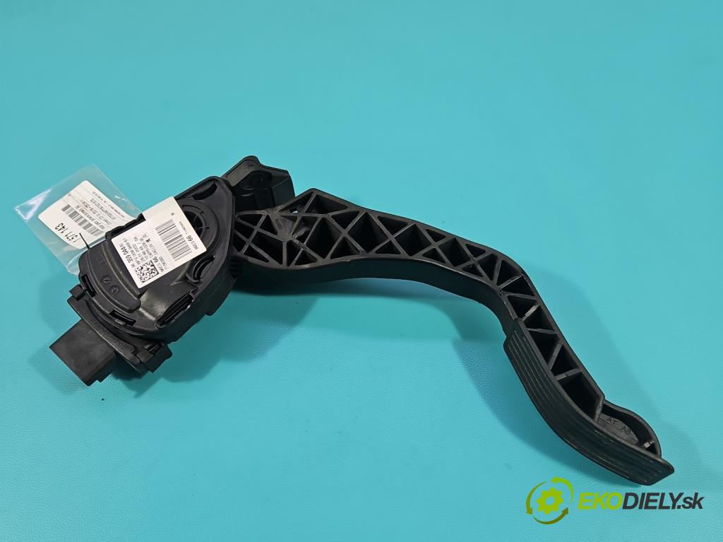Citroen C3 III 2016-2024 1.2 12V 110 hp manual 81 kW 1199 cm3 5- pedal plyn: potenciometr: 9835904480
