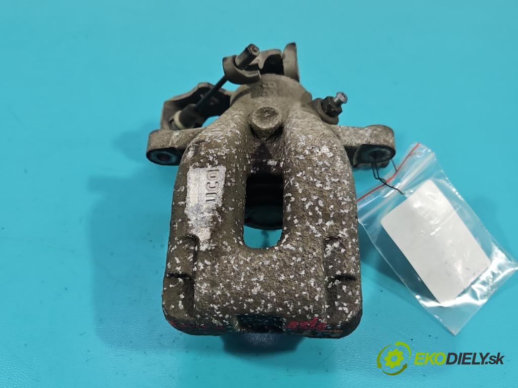 Citroen C3 III 2016-2024 1.2 12V 110 HP manual 81 kW 1199 cm3 5- brzdič zadné ľavý  (Kľučka dverí ostatné)