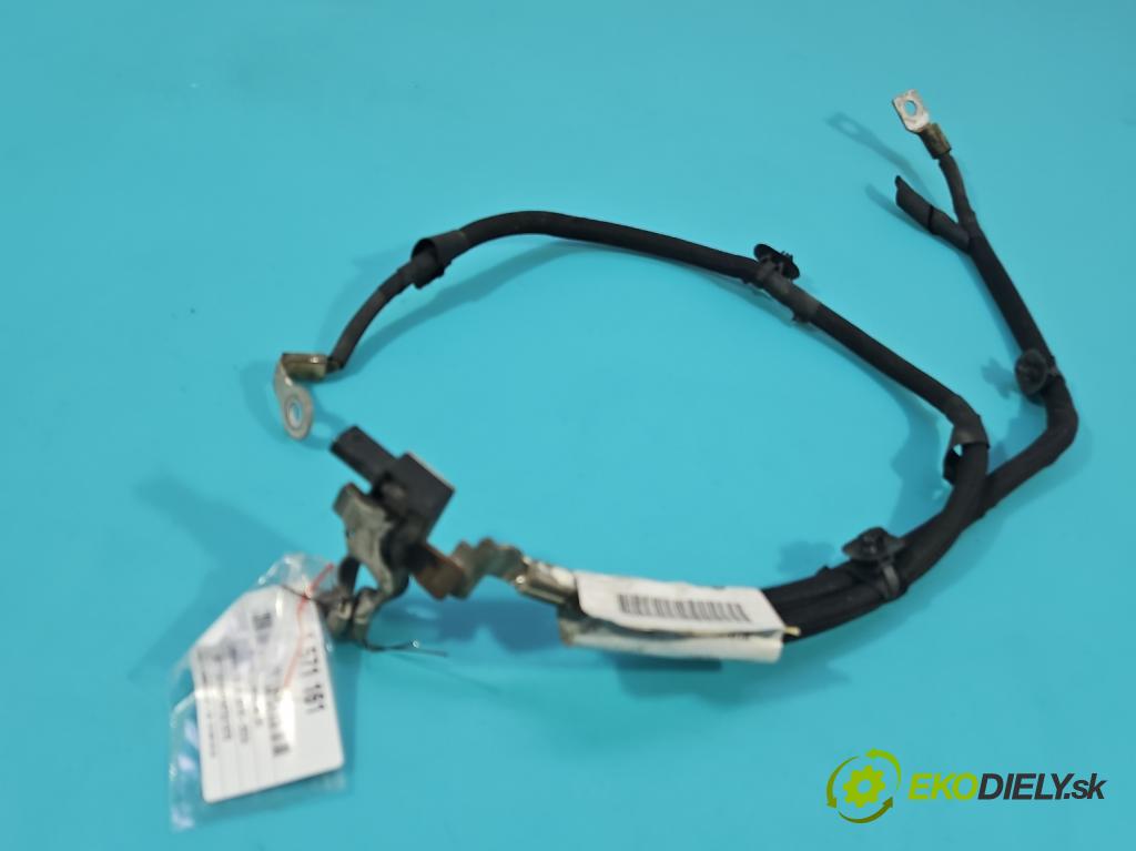 Citroen C3 III 2016-2024 1.2 12V 110 hp manual 81 kW 1199 cm3 5- kontakt mínus: 9842629180