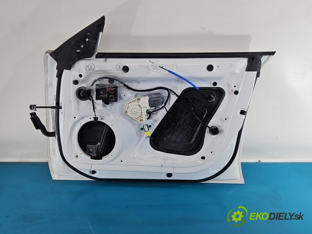 Audi A5 8T 2007-2016 3.0 tdi 239KM automatic 176 kW 2967 cm3 5- dveře přední pravé  (Klika dveří ostatní)