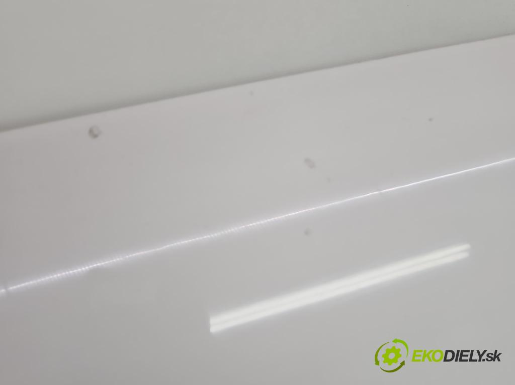 Audi A5 8T 2007-2016 3.0 tdi 239KM automatic 176 kW 2967 cm3 5- kapota predná