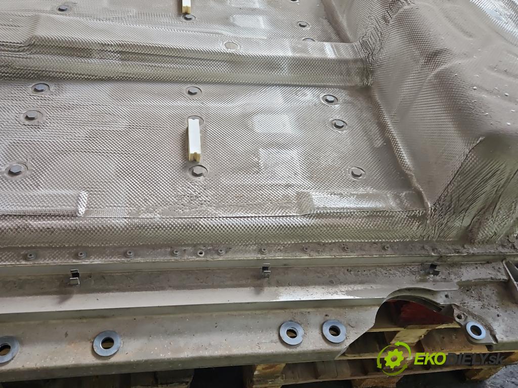 Bmw iX1 U11 0.0 elektrický: 272 hp automatic 200 kW 1 cm3 5- batéria 62517448