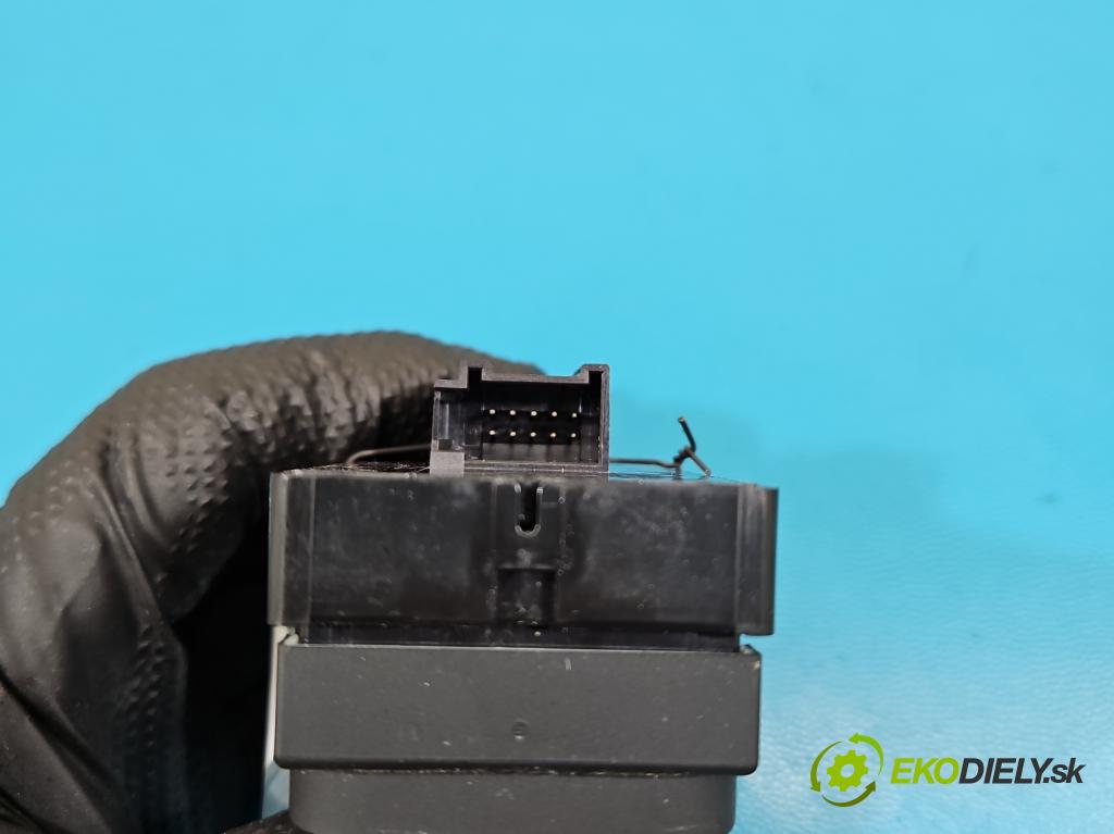 Audi A4 B9 2015-2024 2.0 TDI 190 hp automatic 140 kW 1968 cm3 5- Přepínač oken zpětných zrcátek 8W0959851E