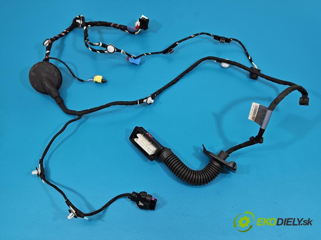 Audi A4 B9 2015-2024 2.0 TDI 190 HP automatic 140 kW 1968 cm3 5- Zväzok: dvere predné pravých 8W0971030CF