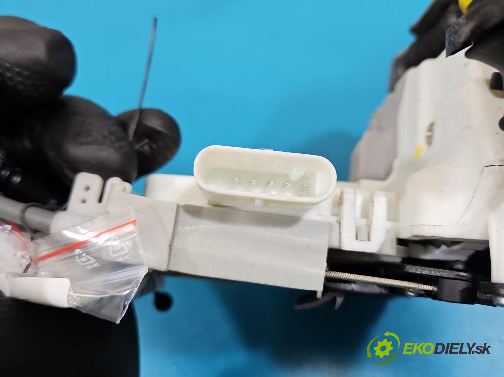 Audi A4 B9 2015-2024 2.0 TDI 190 HP automatic 140 kW 1968 cm3 5- zámok zadné ľavý 8X0839015E