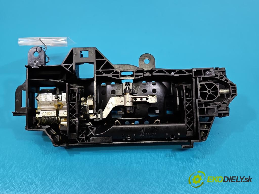Audi A4 B9 2015-2024 2.0 TDI 190 HP automatic 140 kW 1968 cm3 5- rukoväť zadné ľavé mimo: 8W0-1837811A (Kľučka dverí ostatné)