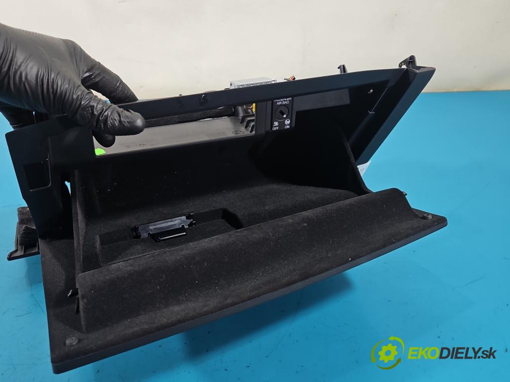 Audi A4 B9 2015-2024 2.0 TDI 190 HP automatic 140 kW 1968 cm3 5- kastlík 8W1857035C6PS