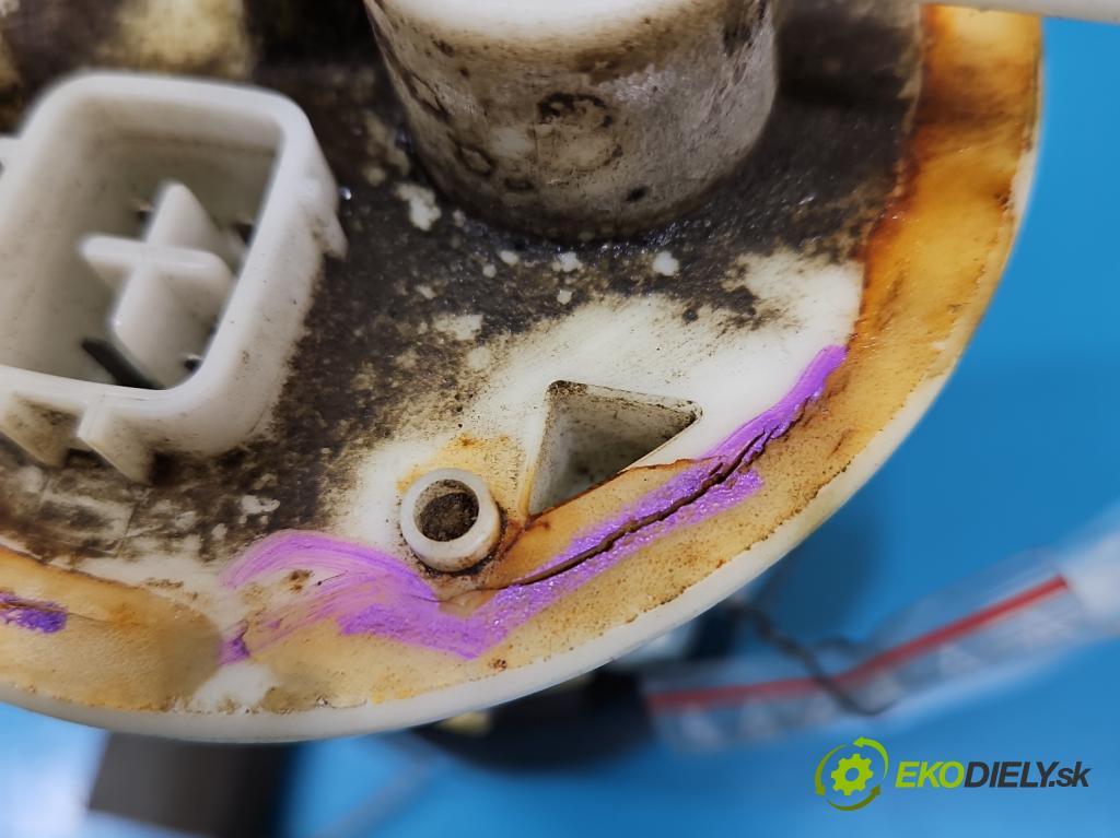 Opel Agila A 2000-2007 1.2 16V 75 HP manual 55 kW 1199 cm3 5- čerpadlo palivo 09204647