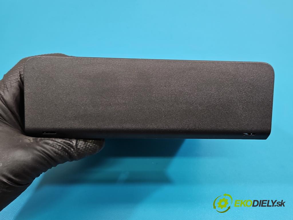 Audi A4 B9 2015-2024 2.0 TDI 190 HP automatic 140 kW 1968 cm3 5- Navigácia: čítačka 8W2035043A