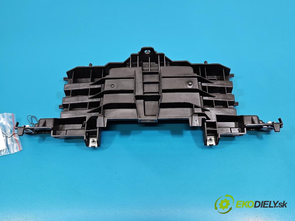 Audi A4 B9 2015-2024 2.0 TDI 190 HP automatic 140 kW 1968 cm3 5- Upevnenie: 8W1857735