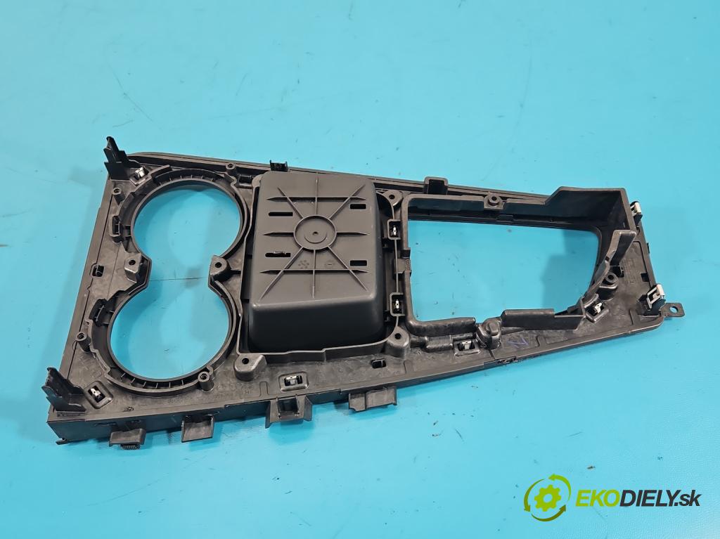 Audi A4 B9 2015-2024 2.0 TDI 190 hp automatic 140 kW 1968 cm3 5- kryt plastová 8W1864261H