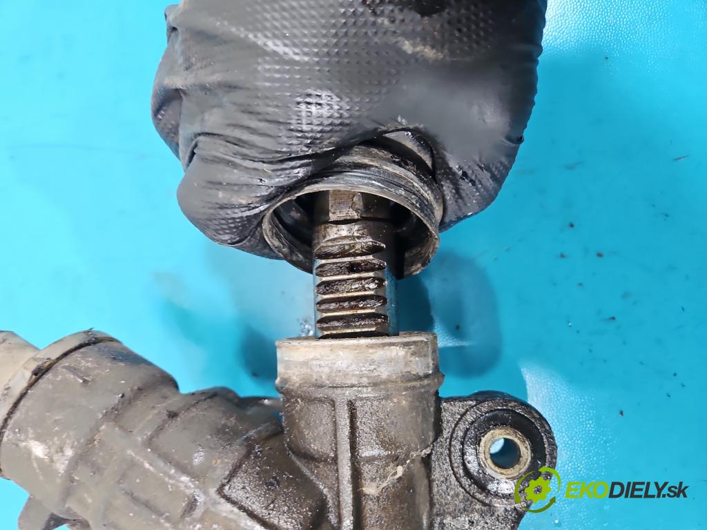 Mercedes Vito W638 1996-2003 2.2 cdi 102 HP manual 75 kW 2148 cm3 5- Ozubené kolo: volant