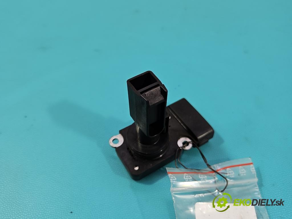 Toyota Corolla E12 2001-2009 2.0 D4D 90 HP manual 66 kW 1995 cm3 5- průtokoměr: 22204-27010 (Váha vzduchu)