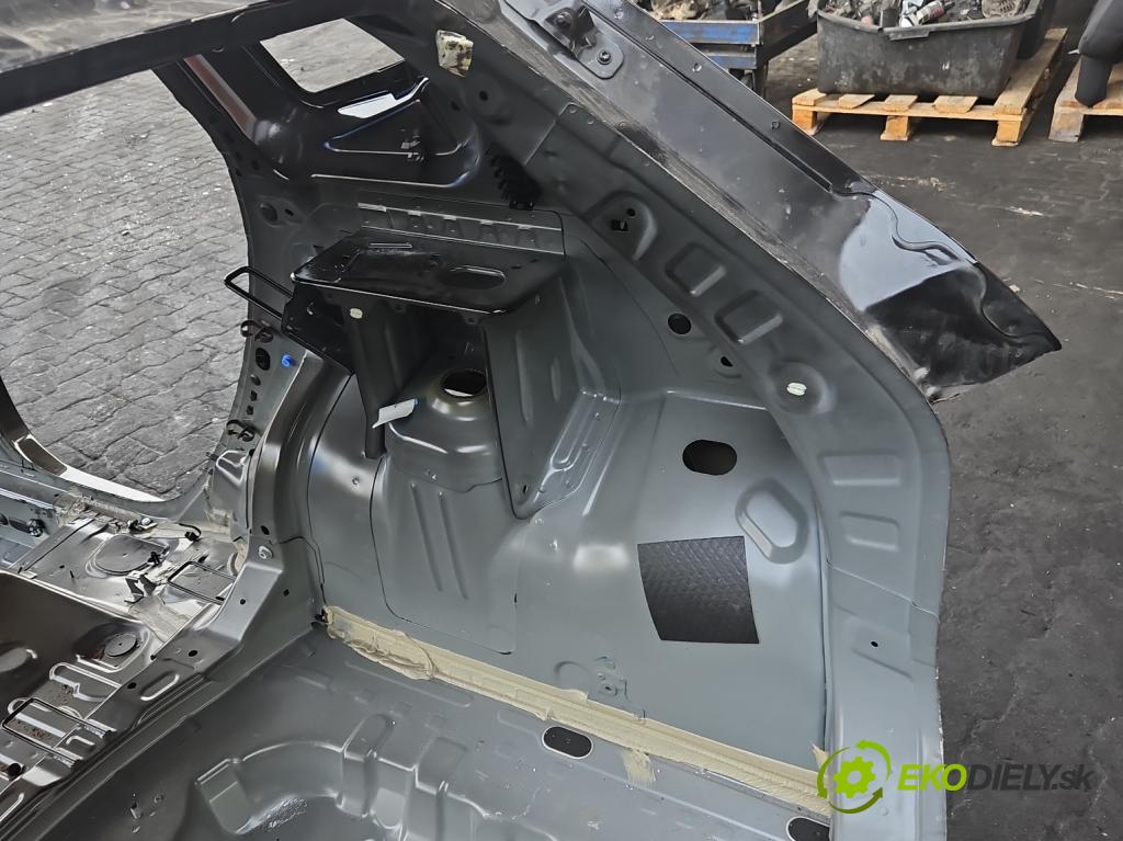 Dacia Duster III 24- 1.2 131 HP manual 96 kW 1199 cm3 5- blatník zadné pravý