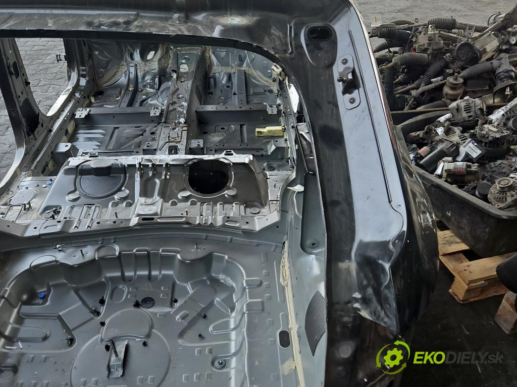 Dacia Duster III 24- 1.2 131 HP manual 96 kW 1199 cm3 5- pas zadní: