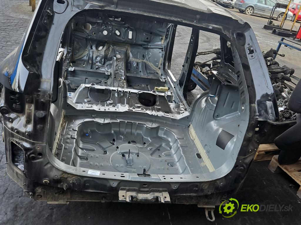 Dacia Duster III 24- 1.2 131 hp manual 96 kW 1199 cm3 5- stěna zadní 