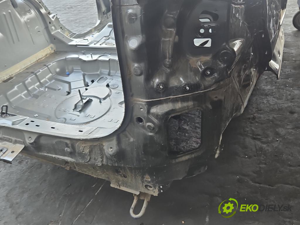 Dacia Duster III 24- 1.2 131 HP manual 96 kW 1199 cm3 5- pas zadní: