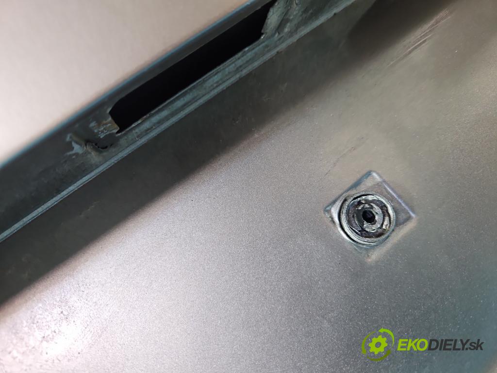 Bmw 5 E39 1996-2003 2.5 R6 170 HP automatic 125 kW 2494 cm3 4- zadna kufor  (Kapota zadná (kufor))