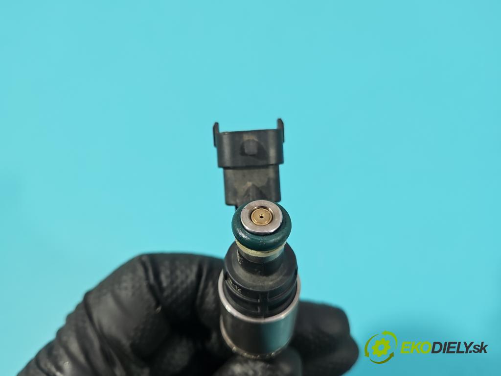 Peugeot 508 II 2018- 1.6 16V 181KM automatic 133 kW 1598 cm3 5- vstrek 0261500432 (Vstrekovač paliva)