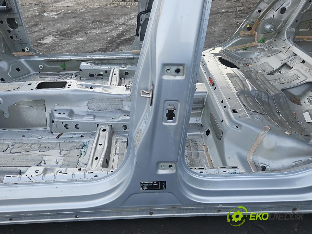 Vw Passat B8 2014 - 2.0 tdi 150 HP automatic 110 kW 1968 cm3 5- Práh: ľavý  (Karoséria ostatné)