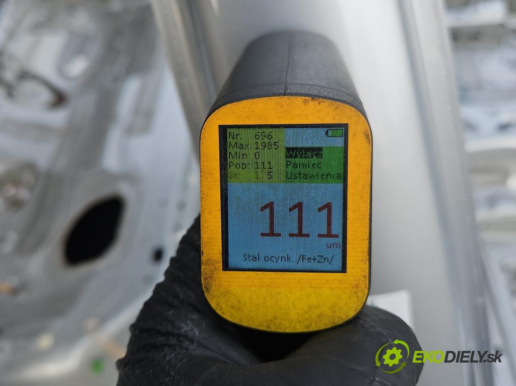 Vw Passat B8 2014 - 2.0 tdi 150 HP automatic 110 kW 1968 cm3 5- Práh: pravý  (Karoséria ostatné)