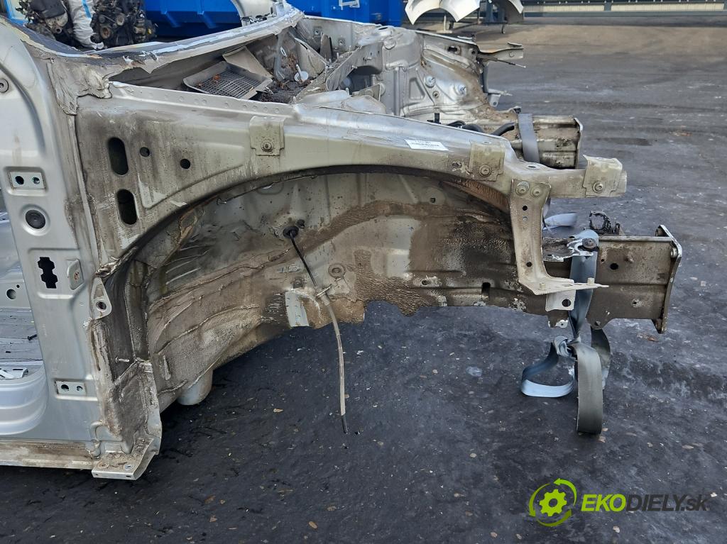 Vw Passat B8 2014 - 2.0 tdi 150 HP automatic 110 kW 1968 cm3 5- štvrťka pravé