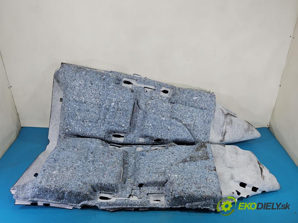 Vw Passat B8 2014 - 2.0 tdi 150 HP automatic 110 kW 1968 cm3 5- koberec do auta ostatné 3G1863368J