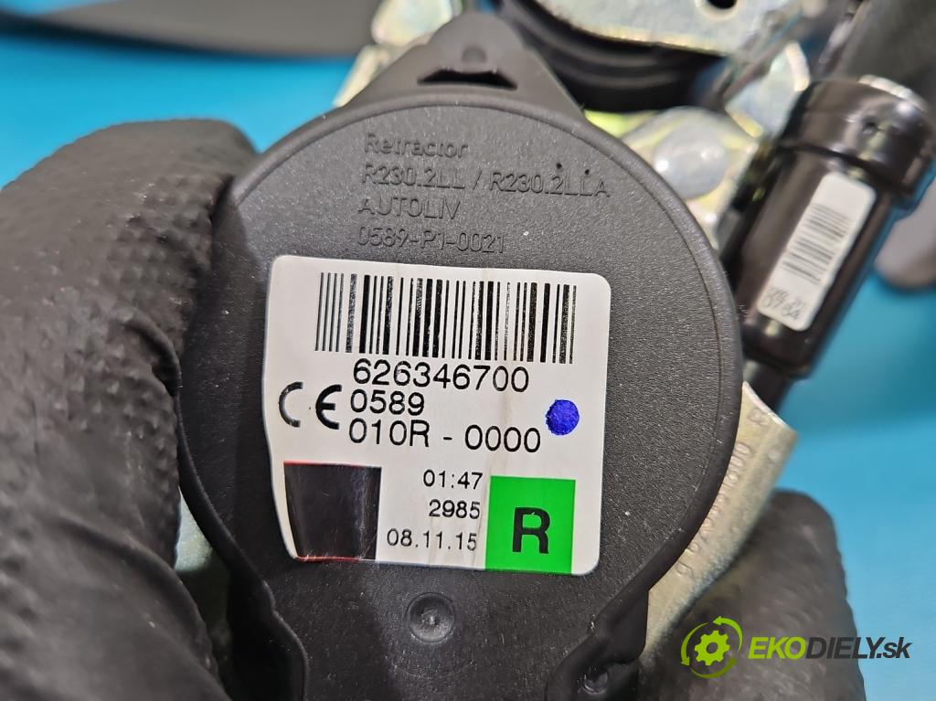 Vw Passat B8 2014 - 2.0 tdi 150 hp automatic 110 kW 1968 cm3 5- stěna bezpečnost přední pravý 631627100C