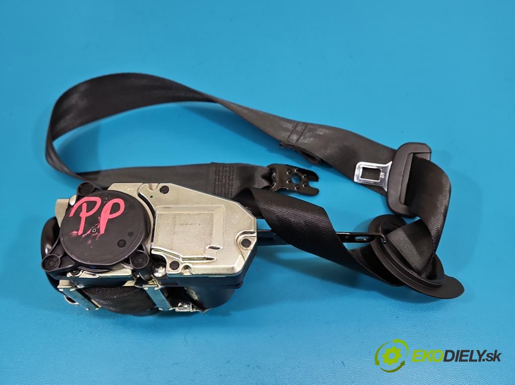 Vw Passat B8 2014 - 2.0 tdi 150 hp automatic 110 kW 1968 cm3 5- stěna bezpečnost přední pravý 631627100C