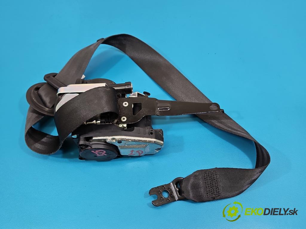 Vw Passat B8 2014 - 2.0 tdi 150 hp automatic 110 kW 1968 cm3 5- stěna bezpečnost přední pravý 631627100C