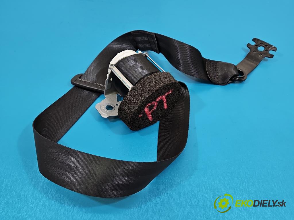 Vw Passat B8 2014 - 2.0 tdi 150 hp automatic 110 kW 1968 cm3 5- stěna bezpečnost zadní pravý 3G9857806F